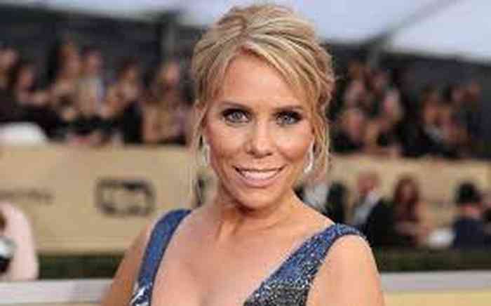 Cheryl Hines Affair, Height, Net Worth, Age, Career, and More