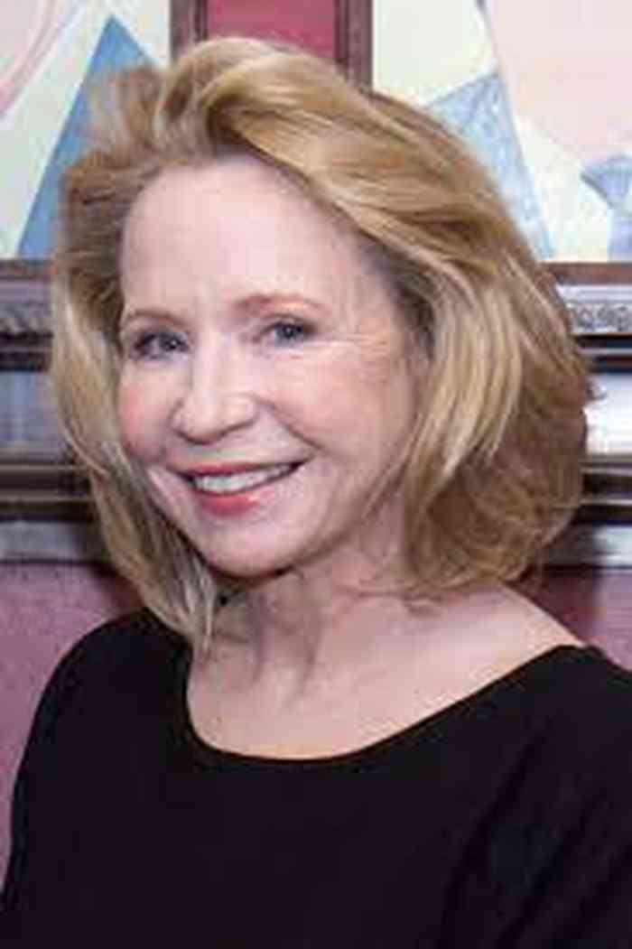 Debra Jo Rupp Age, Net Worth, Height, Affair, Career, and More