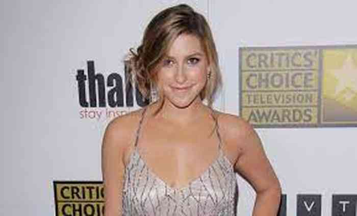 Eden Sher Affair, Height, Net Worth, Age, Career, and More