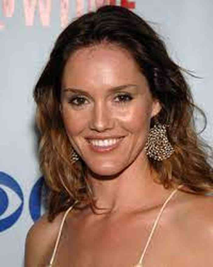 Erinn Hayes Age, Net Worth, Height, Affair, Career, and More