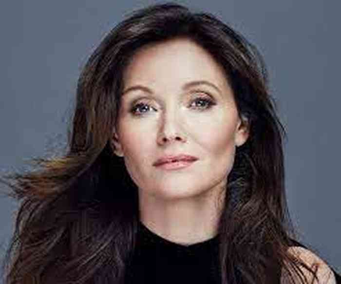Essie Davis Affair, Height, Net Worth, Age, Career, and More