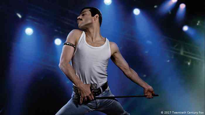 Freddie Mercury dance