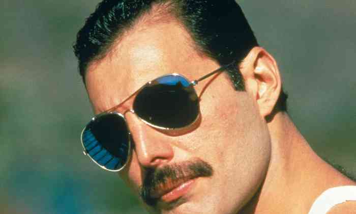 Freddie Mercury Height, Age, Net Worth, Affair, Career, and More