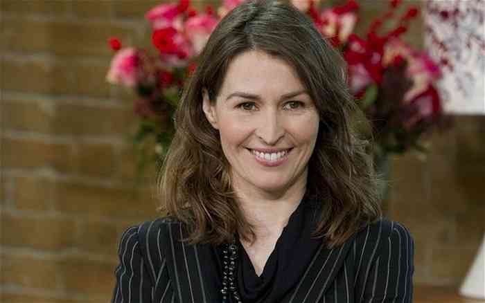 Helen Baxendale Affair, Height, Net Worth, Age, Career, and More