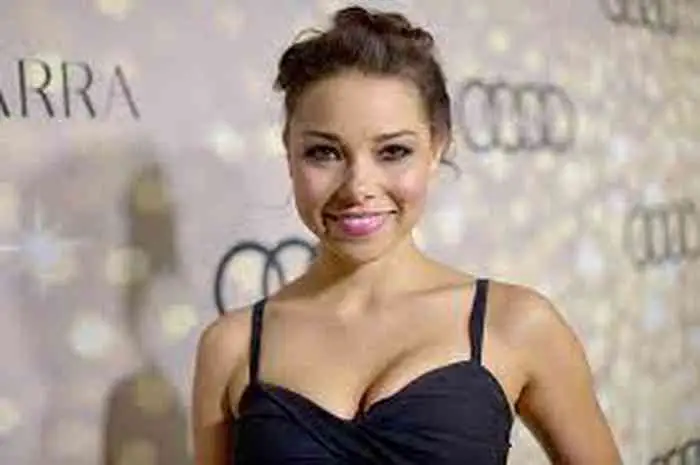Jessica Parker Kennedy Affair, Height, Net Worth, Age, Career, and More