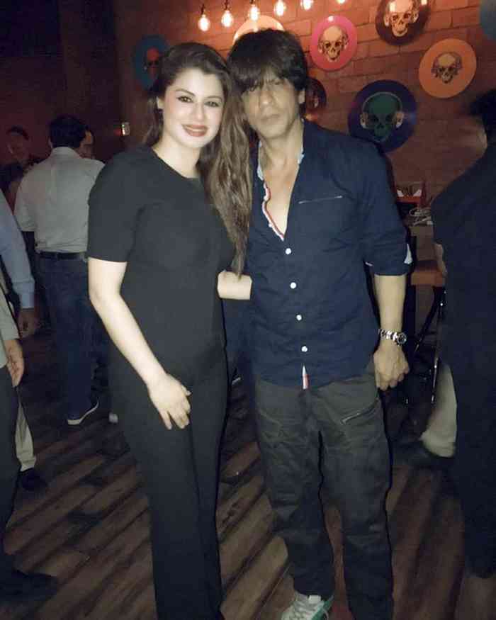 Kainaat Arora with SRK