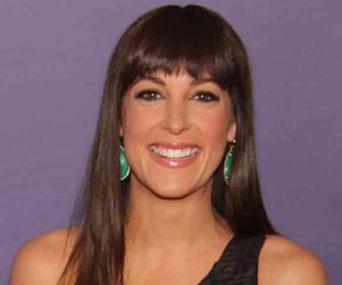 Lindsay Sloane Affair, Height, Net Worth, Age, Career, and More