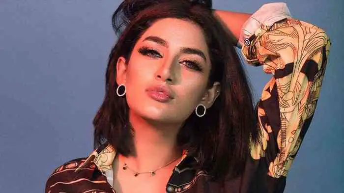 Mathira Height, Age, Net Worth, Affair, Career, and More
