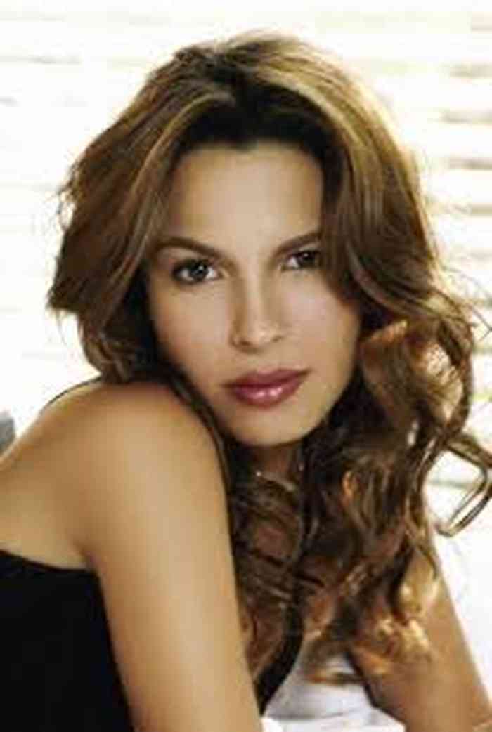 Nadine Velazquez Net Worth, Height, Age, Affair, Career, and More