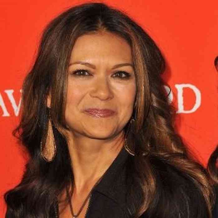 Nia Peeples