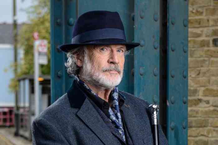 Patrick Bergin Age, Net Worth, Height, Affair, Career, and More