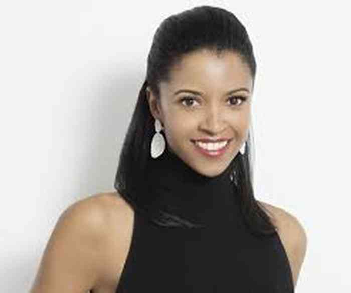 Renee Elise Goldsberry Age, Net Worth, Height, Affair, Career, and More