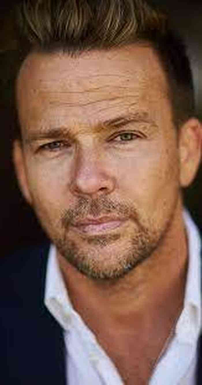Sean Patrick Flanery Net Worth, Height, Age, Affair, Career, and More