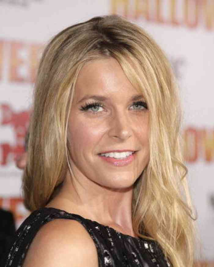 Sheri Moon Zombie Age, Net Worth, Height, Affair, Career, and More