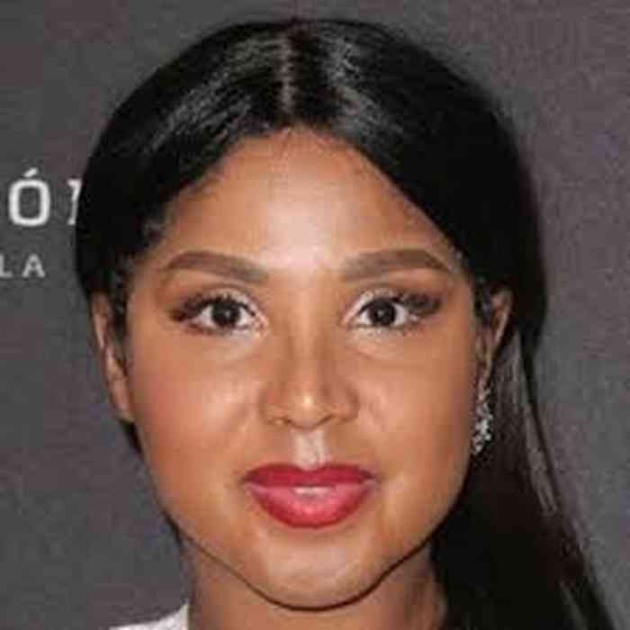 Toni Braxton Net Worth, Height, Age, Affair, Career, and More