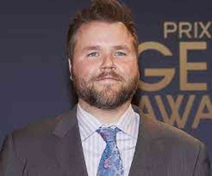 Tyler Labine Net Worth, Height, Age, Affair, Career, and More