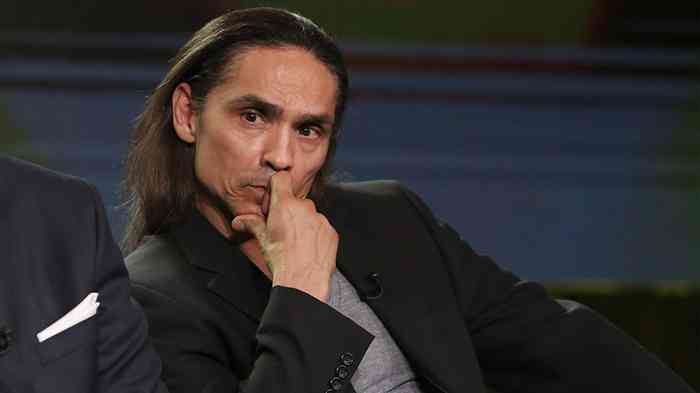 Zahn McClarnon Age, Net Worth, Height, Affair, Career, and More