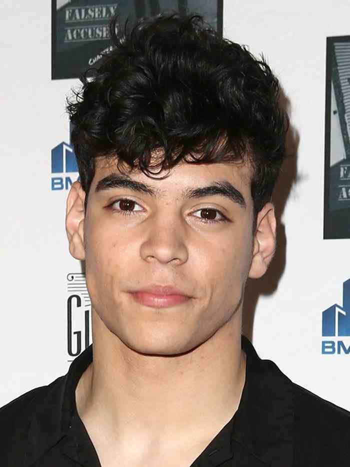 Aaron Dominguez Age, Net Worth, Height, Affair, Career, and More