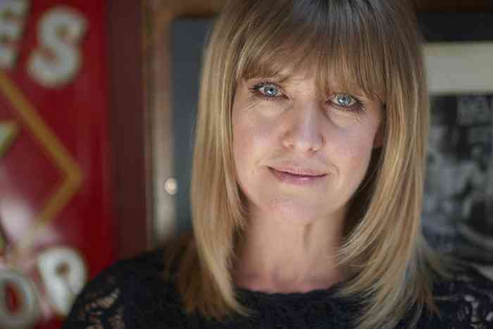 Ashley Jensen Net Worth, Height, Age, Affair, Career, and More
