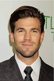 Austin Stowell Age, Net Worth, Height, Affair, Career, and More