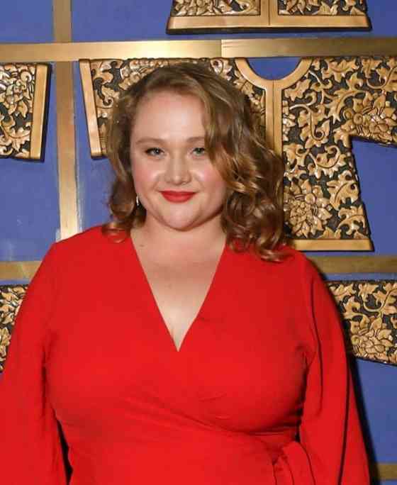 Danielle Macdonald Net Worth, Height, Age, Affair, Career, and More
