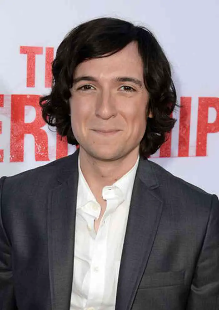 Josh Brener Height, Age, Net Worth, Affair, Career, and More