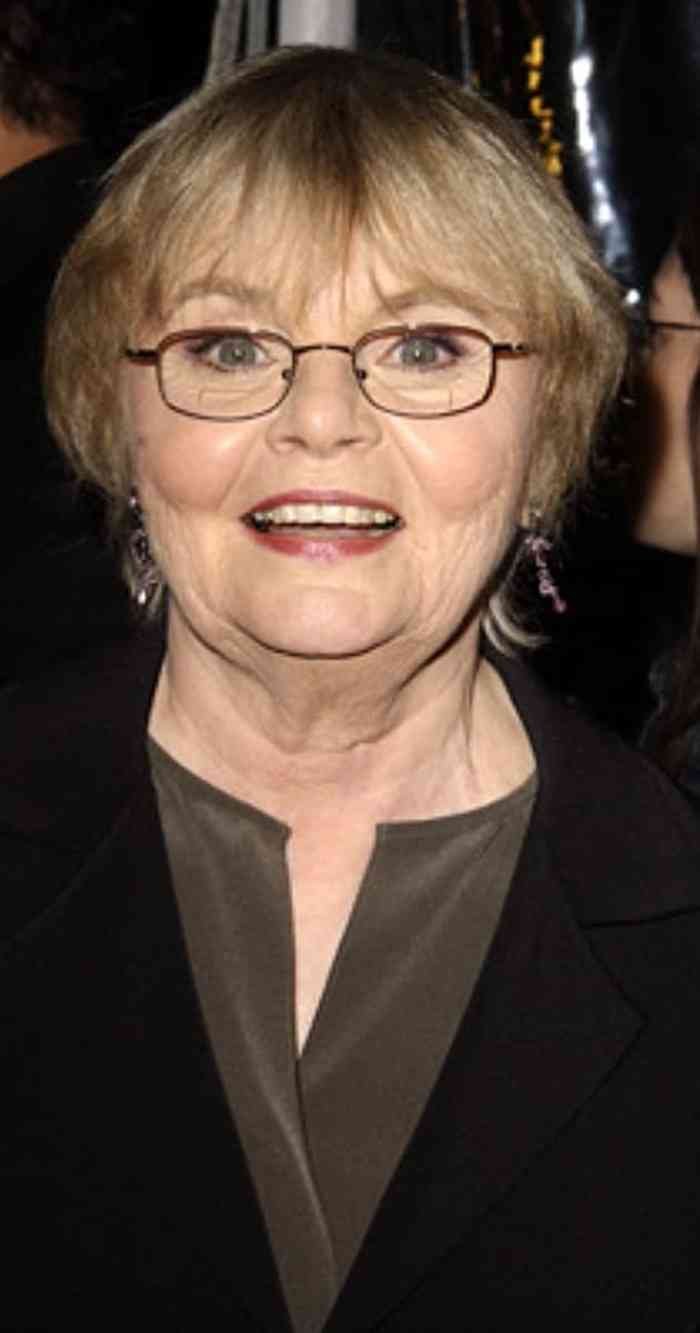 June Squibb Height, Age, Net Worth, Affair, Career, and More