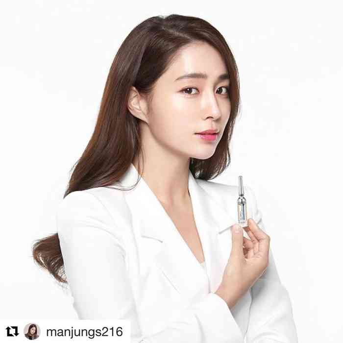 Lee Min-jung Height, Age, Net Worth, Affair, Career, and More
