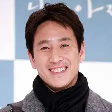 Lee Sun Gyun Age, Net Worth, Height, Affair, Career, and More