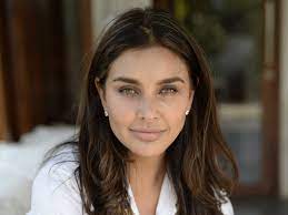 Lisa Ray Net Worth, Height, Age, Affair, Career, and More