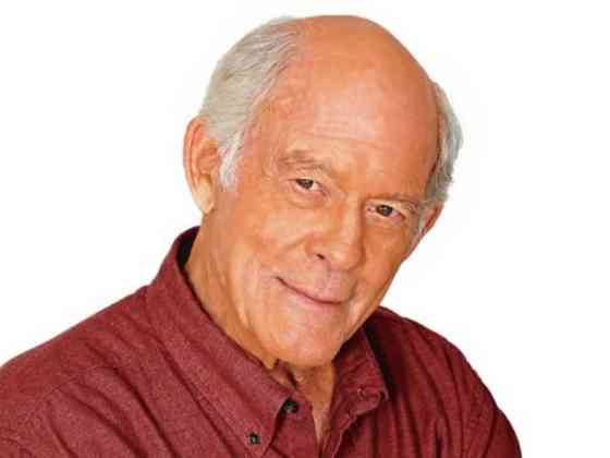 Max Gail Affair, Height, Net Worth, Age, Career, and More