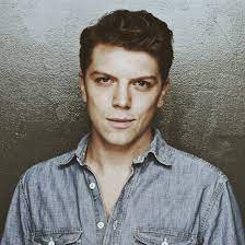 Michael Seater Net Worth, Height, Age, Affair, Career, and More