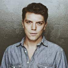 Michael Seater Photo