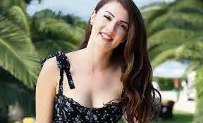 Ozge Ozberk Affair, Height, Net Worth, Age, Career, and More