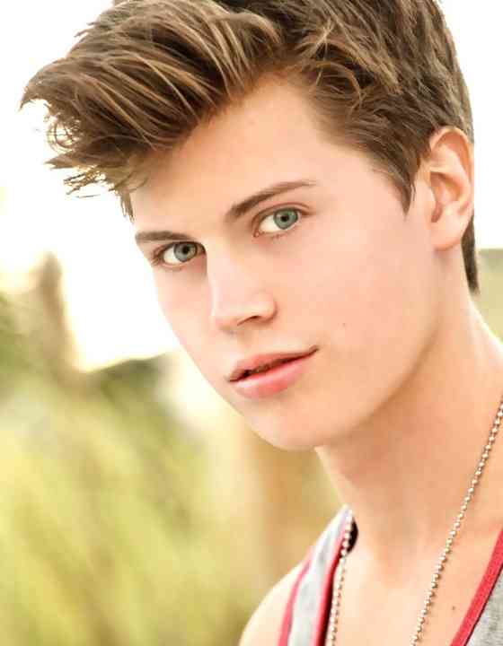 Tanner Stine Age, Net Worth, Height, Affair, Career, and More