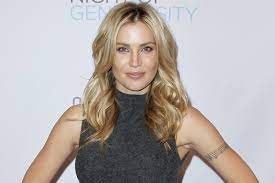 Willa Ford Height