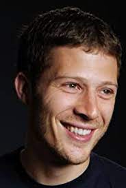 Zach Gilford Height, Age, Net Worth, Affair, Career, and More