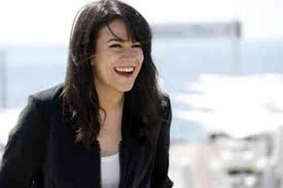Abbi Jacobson Height, Age, Net Worth, Affair, Career, and More