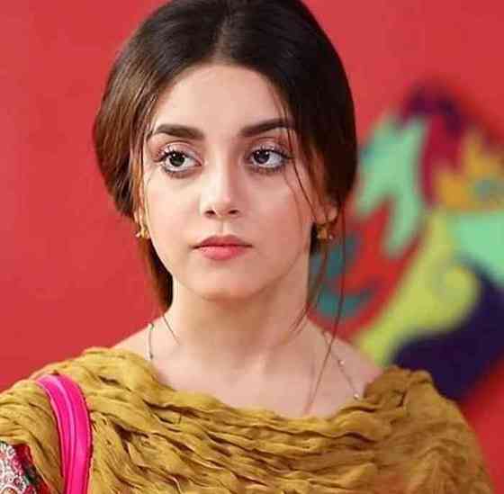 Alizeh Shah Height, Age, Net Worth, Affair, Career, and More