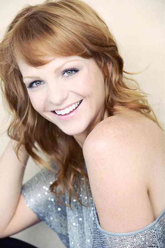 Anne Leighton Net Worth, Height, Age, Affair, Career, and More