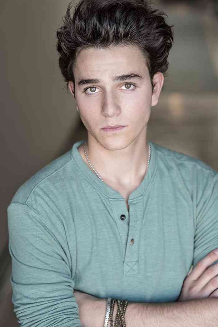 Cameron Gellman Height, Age, Net Worth, Affair, and More