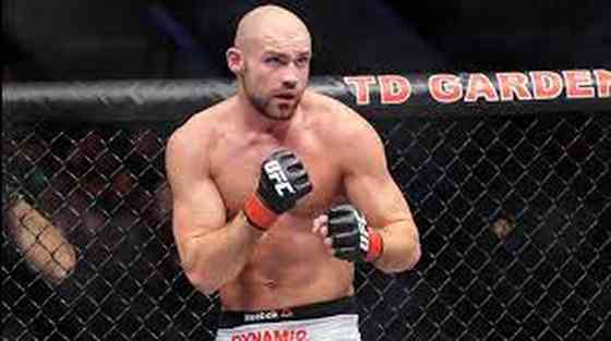 Cathal Pendred Age, Net Worth, Height, Affair, and More
