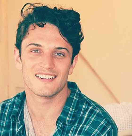Colin Woodell Net Worth, Height, Age, Affair, Career, and More