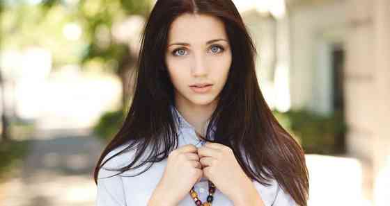 Emily Rudd Age, Net Worth, Height, Affair, Career, and More