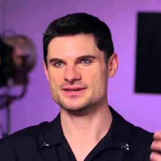 Flula Borg Height, Age, Net Worth, Affair, and More