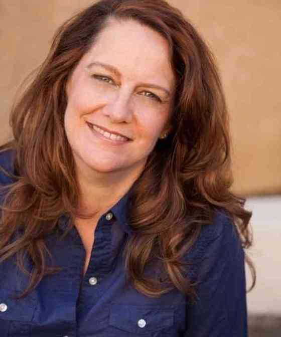 Kelly Carlin Net Worth, Age, Height, Affair, Career, and More