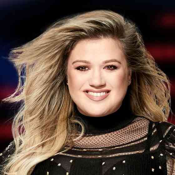 Kelly Clarkson Affair, Height, Net Worth, Age, Career, and More