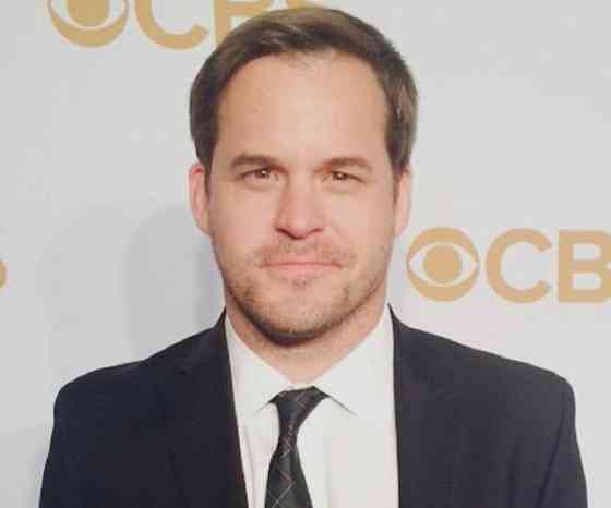 Kyle Bornheimer Height, Age, Net Worth, Affair, and More