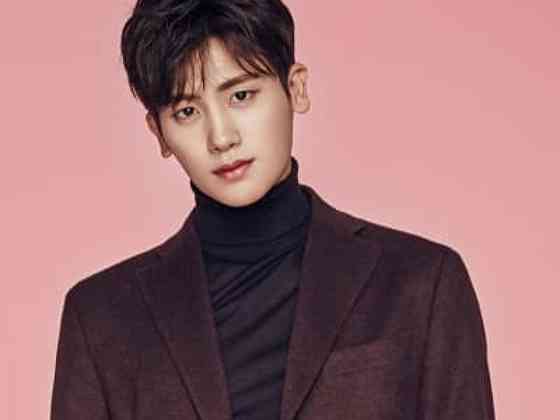 Park Hyung-sik Height, Age, Net Worth, Affair, Career, and More