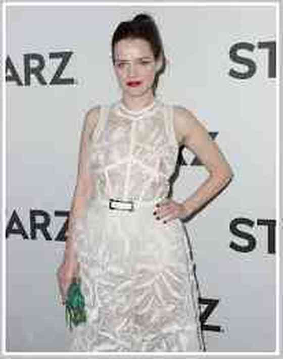 Roxane Mesquida Picture